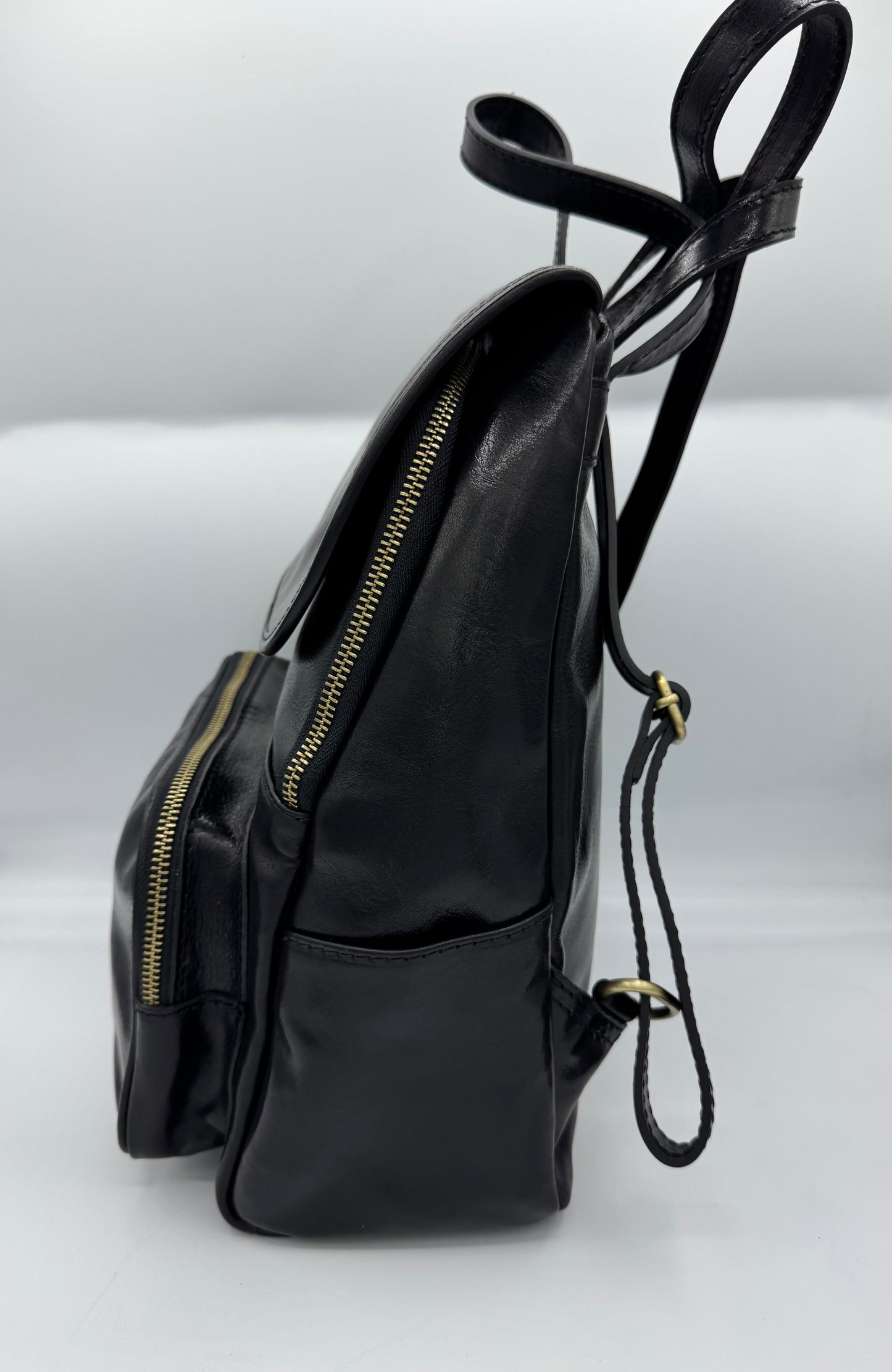 Black Backpack in Genuine Leather Made in Italy